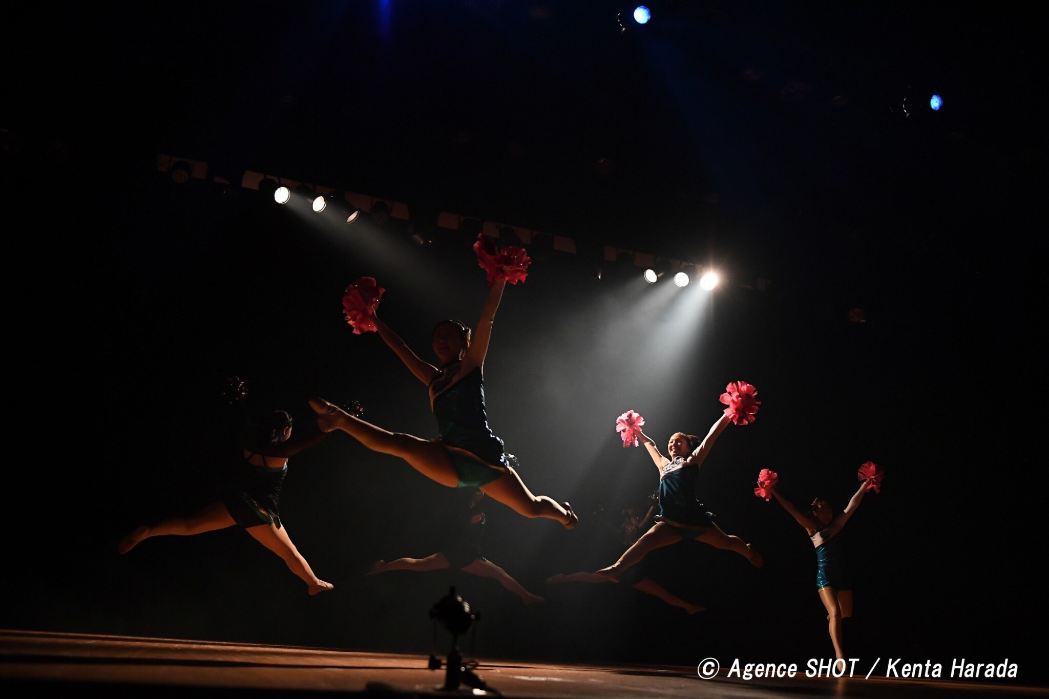 チアダンスの曲探し Gravis 神奈川 東京で人気のチア キッズチアダンススクール