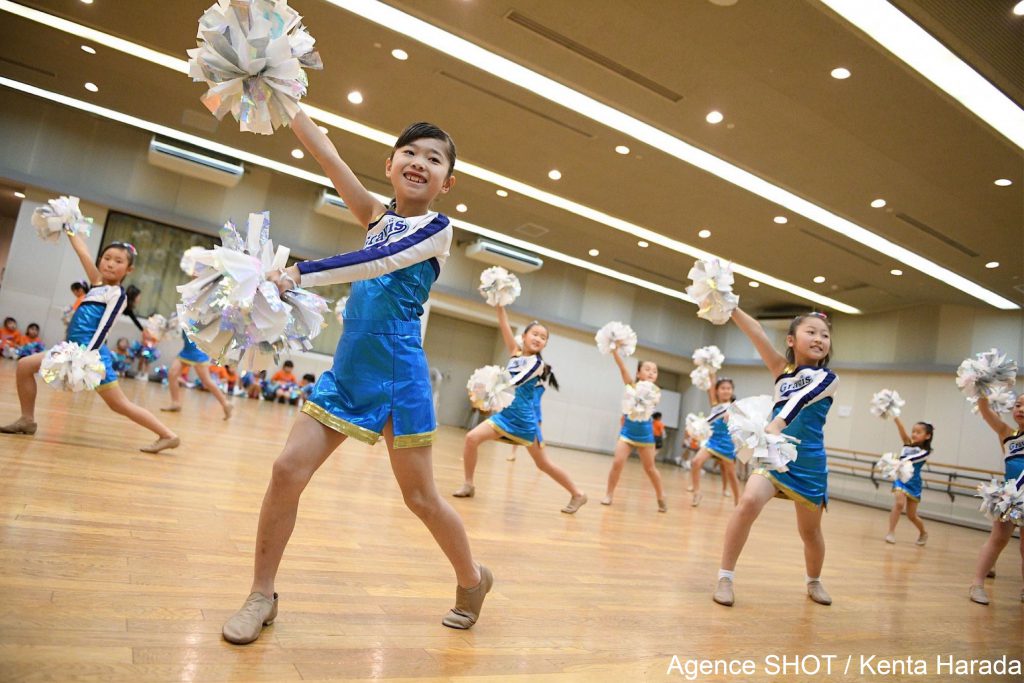 中学生のチアダンス大会