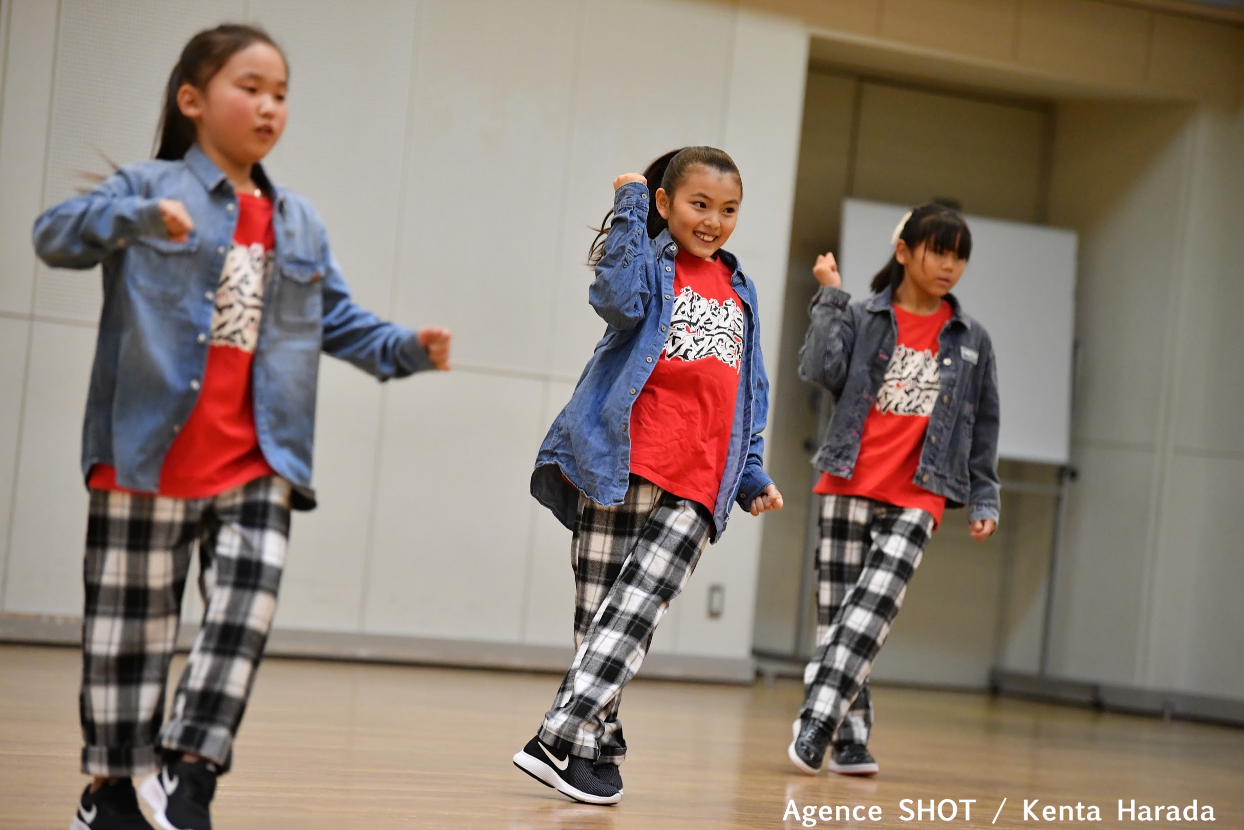 キッズダンスの練習着は何を着ればいいの おすすめウエアまとめ Gravis 神奈川 東京で人気のチア キッズチアダンススクール