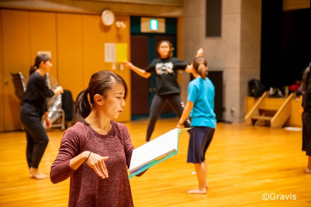 チアダンスの振り付け 振りづくり のやり方を大公開 Gravis 神奈川 東京で人気のチア キッズチアダンススクール